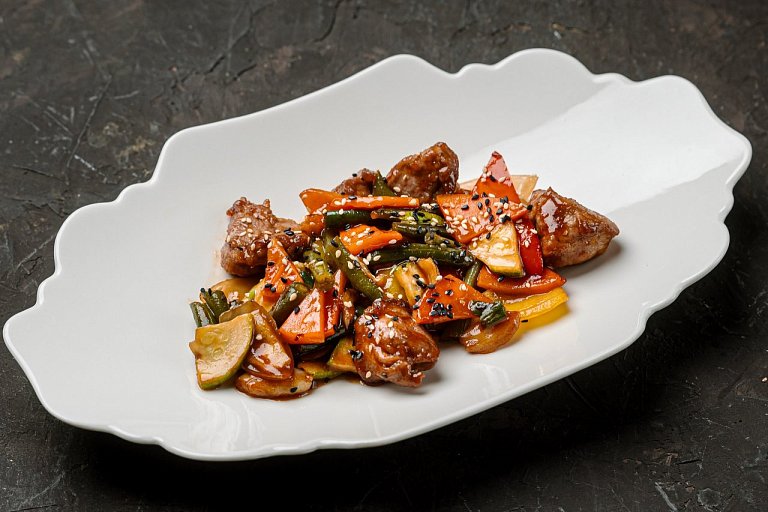 Ю Свинина в азиатском стиле